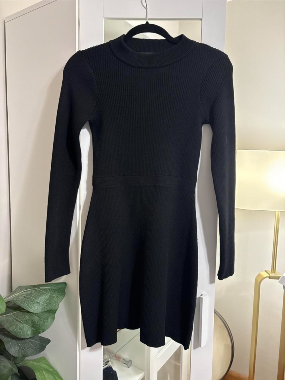 Lulus Black Mock Neck Mini Sweater Dress size XS